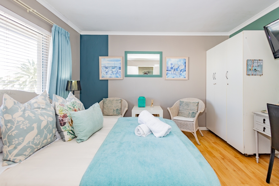 13 Bedroom Property for Sale in Sunset Beach Western Cape